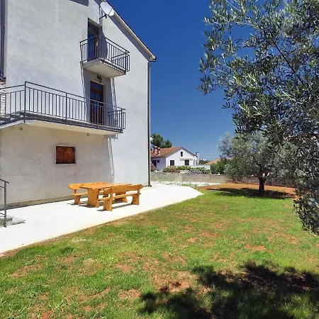 Lino Appartement Premantura